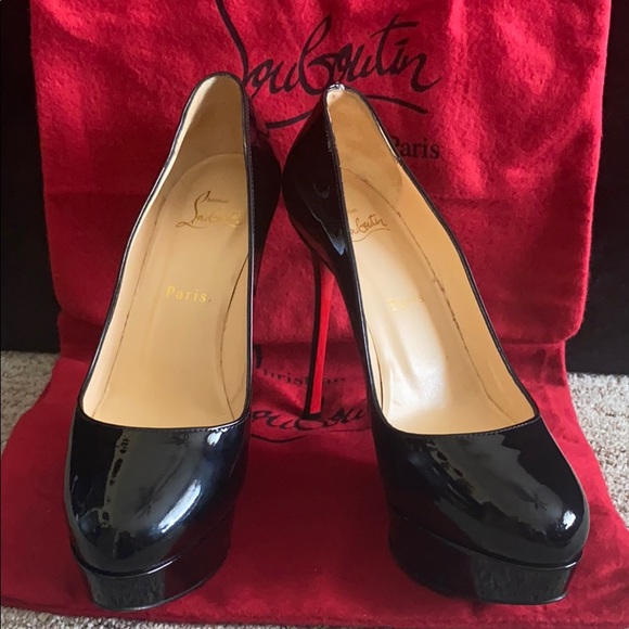 Christian LouBoutin Close toed heels - Picture 3 of 3